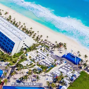 Oh! On The By Oasis Hotel